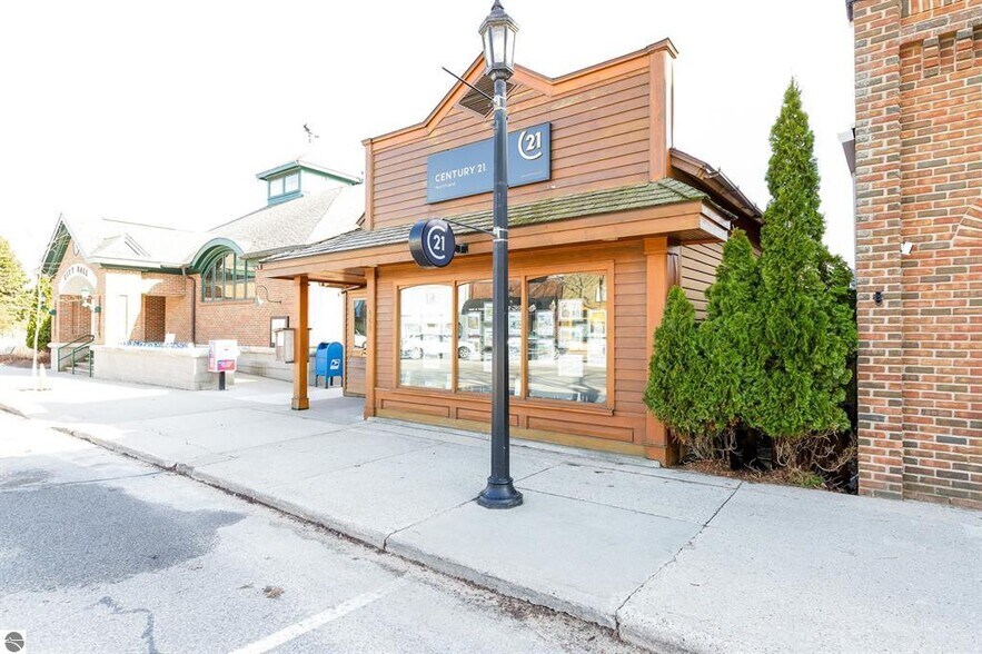 More Photos Of 408 Main St, Frankfort Medical For Sale