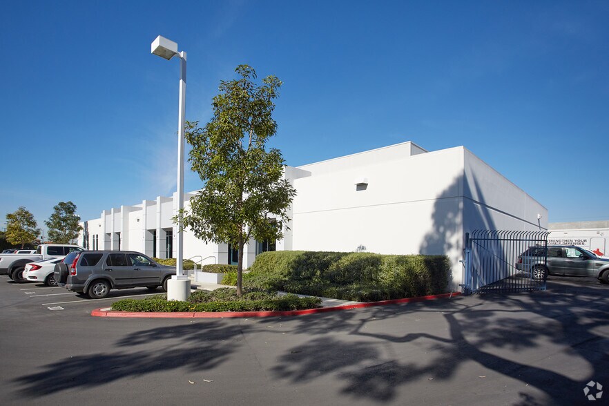 More Photos Of 1950 E 220th St, Carson Light Distribution For Lease