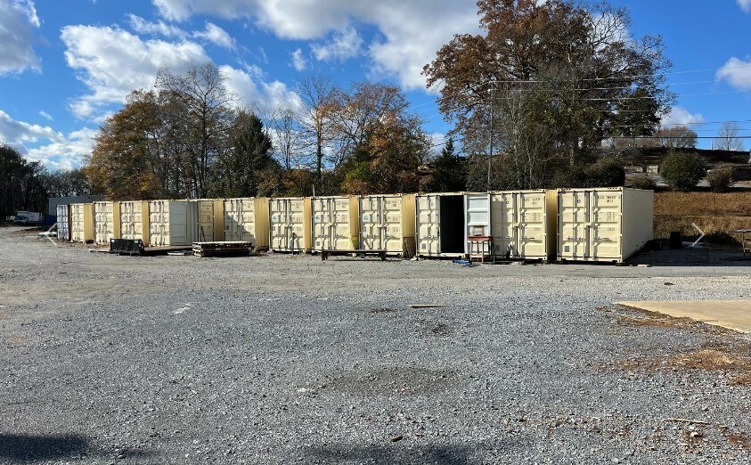 More Photos Of 330-332 N Erwin St, Cartersville Warehouse For Sale