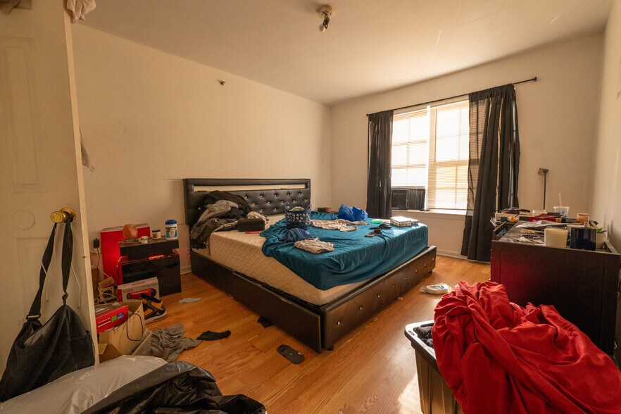 More Photos Of 21 Jay St, Lakewood Multifamily For Sale