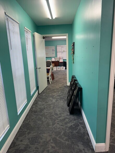 More Photos Of 10569 Lem Turner Rd, Jacksonville Medical For Sale