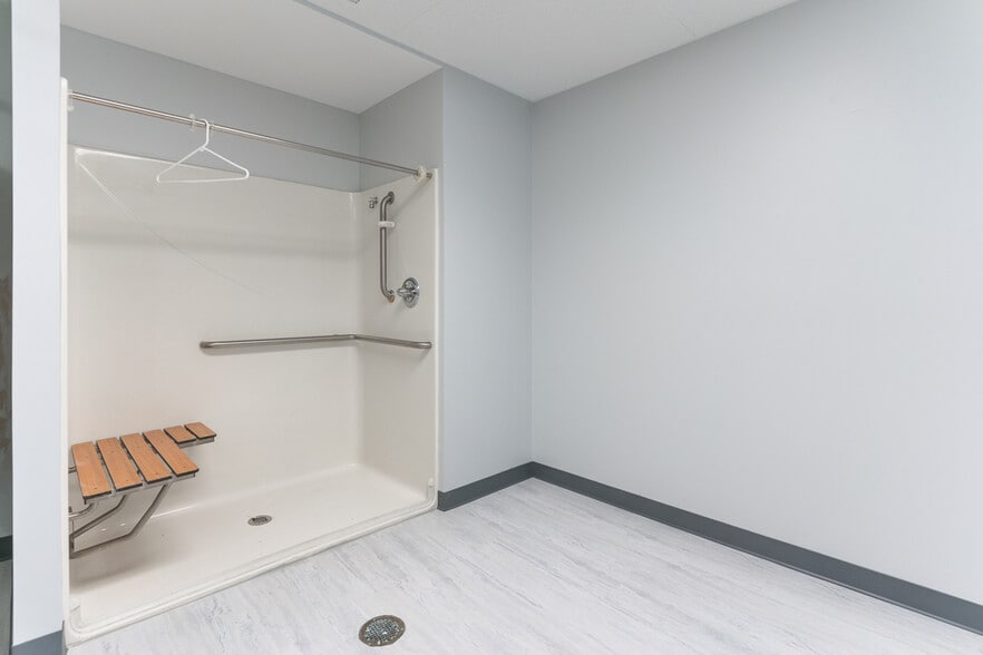 More Photos Of 11360 Pembrooke Sq, Waldorf Medical For Lease