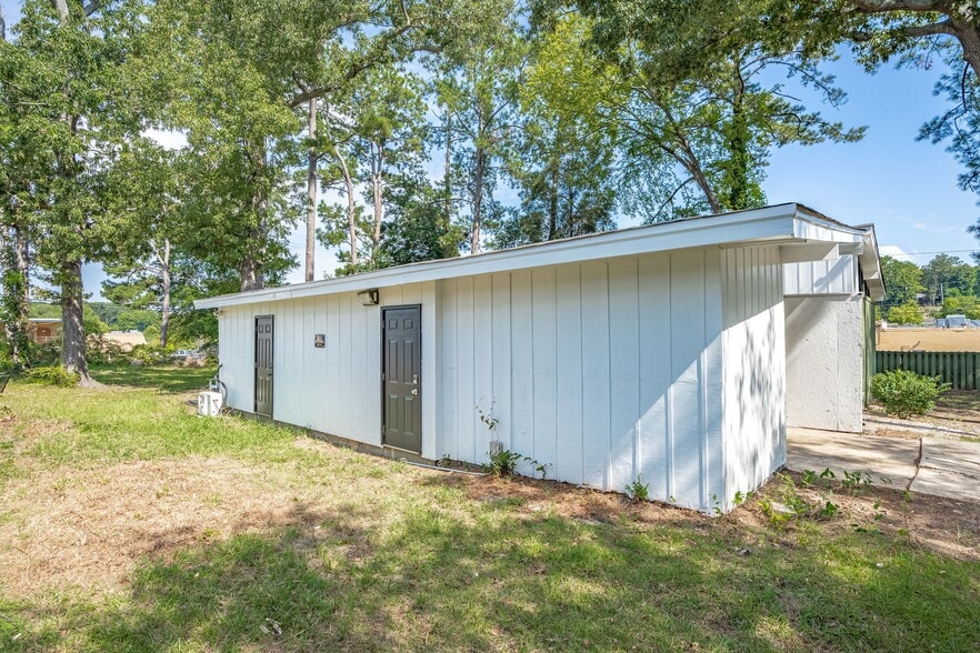 More Photos Of 128 Latonea Dr, Columbia Office Residential For Sale