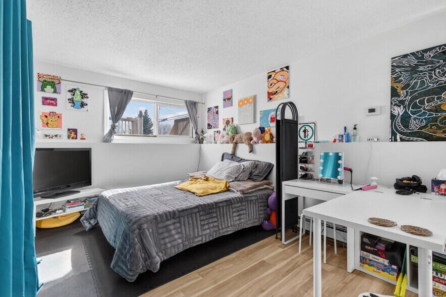More Photos Of 5015 48 St, Legal Apartments For Sale