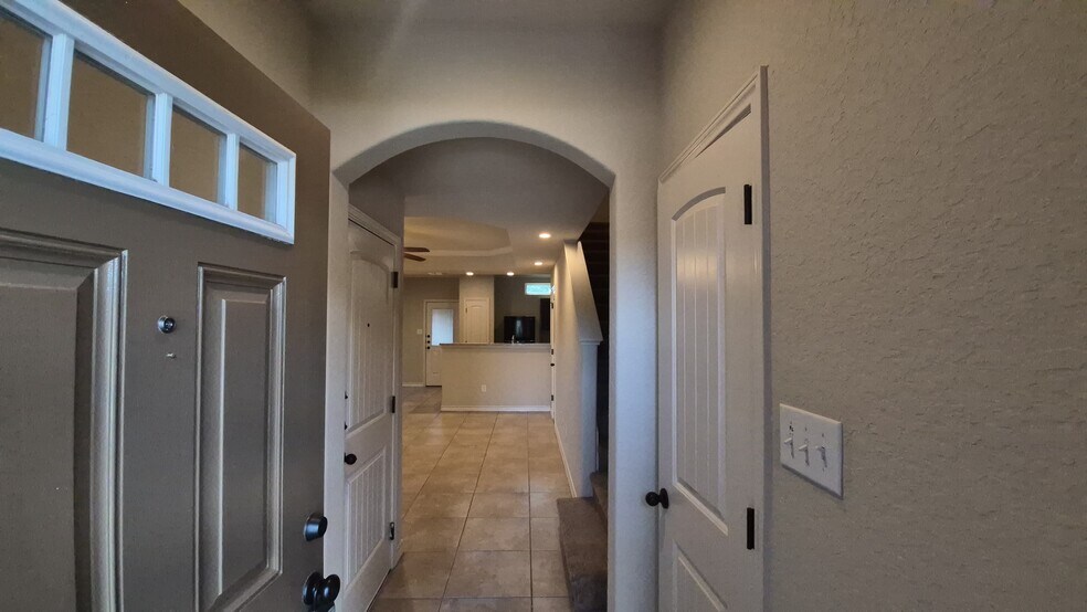 More Photos Of 6866 Lakeview Dr, San Antonio Multifamily For Sale