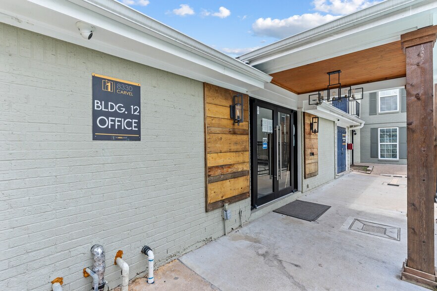 More Photos Of 8330 Carvel Ln, Houston Apartments For Sale