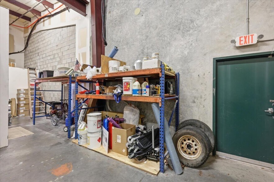 More Photos Of 1220 Biscayne Blvd, Deland Warehouse For Sale