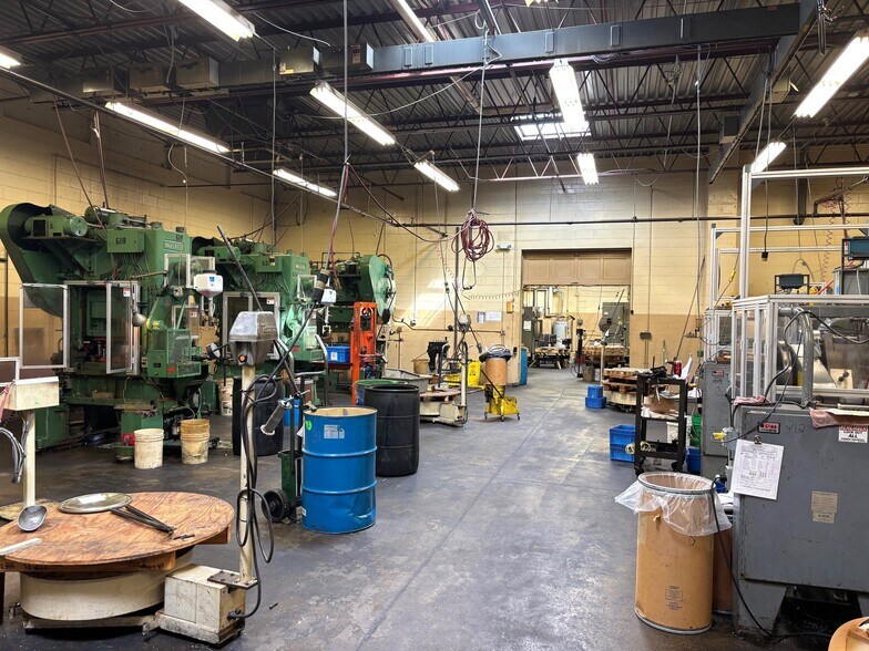 More Photos Of 687 Wooster St, Naugatuck Industrial For Sale