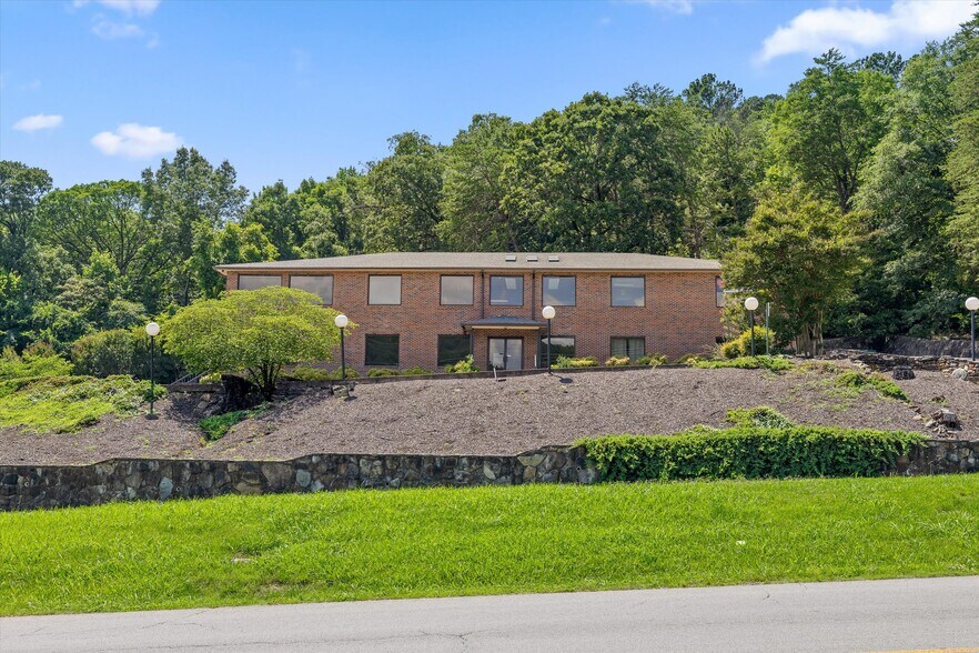 Primary Photo Of 901 Mountain Creek Rd, Chattanooga Office For Lease