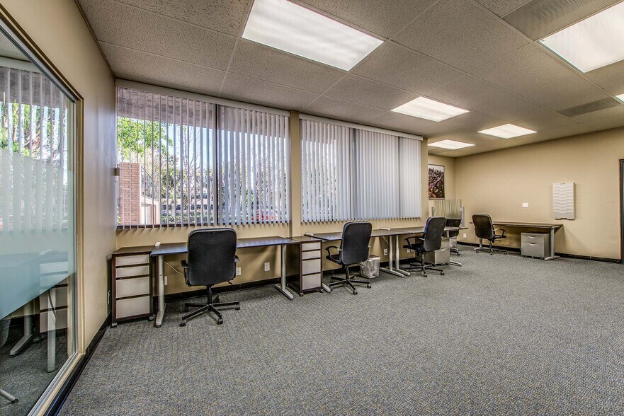 More Photos Of 1301 E Orangewood Ave, Anaheim Office For Sale