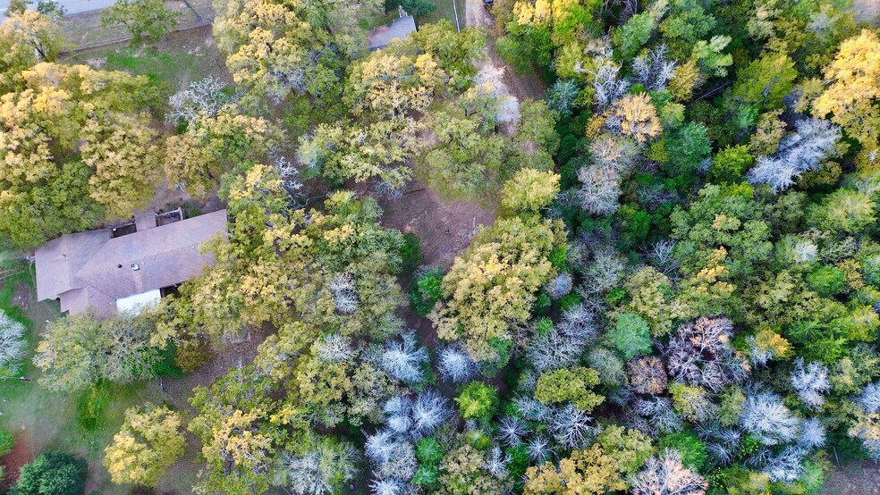 More Photos Of 9278 N Highway 77, Lexington Flex For Sale