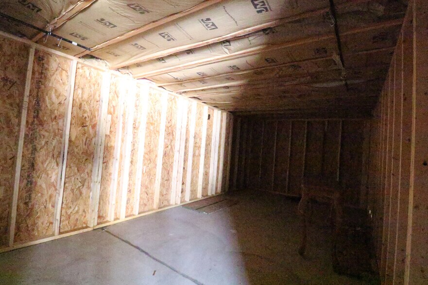 More Photos Of 165 Barbara St, Steubenville Warehouse For Lease