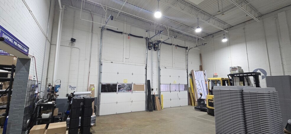 More Photos Of 840 S Pickett St, Alexandria Manufacturing For Sale