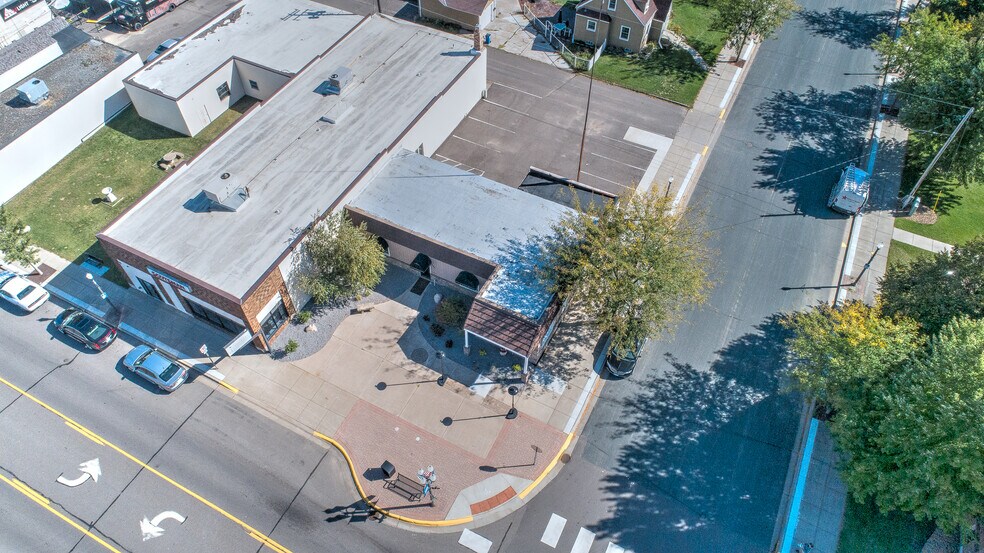 More Photos Of 244 Main St S, Cambridge Storefront Retail Office For Lease