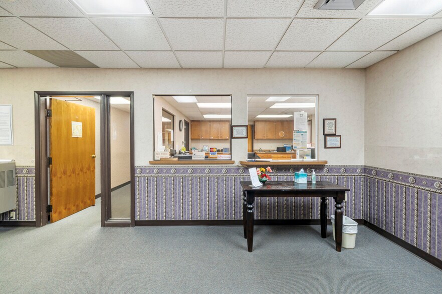 More Photos Of 1612 W Plaza Dr, Tallahassee Medical For Sale