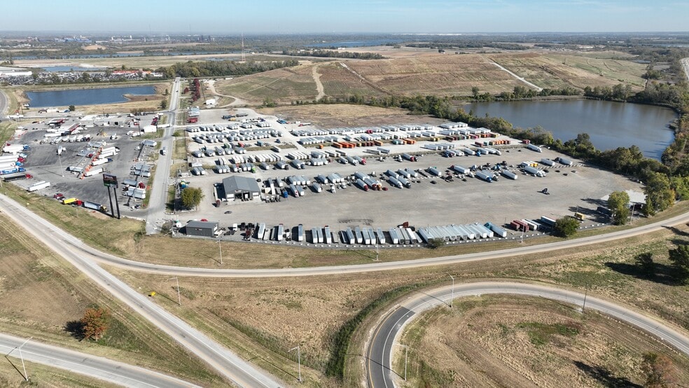 More Photos Of 895 Madison Rd, Madison Land For Lease