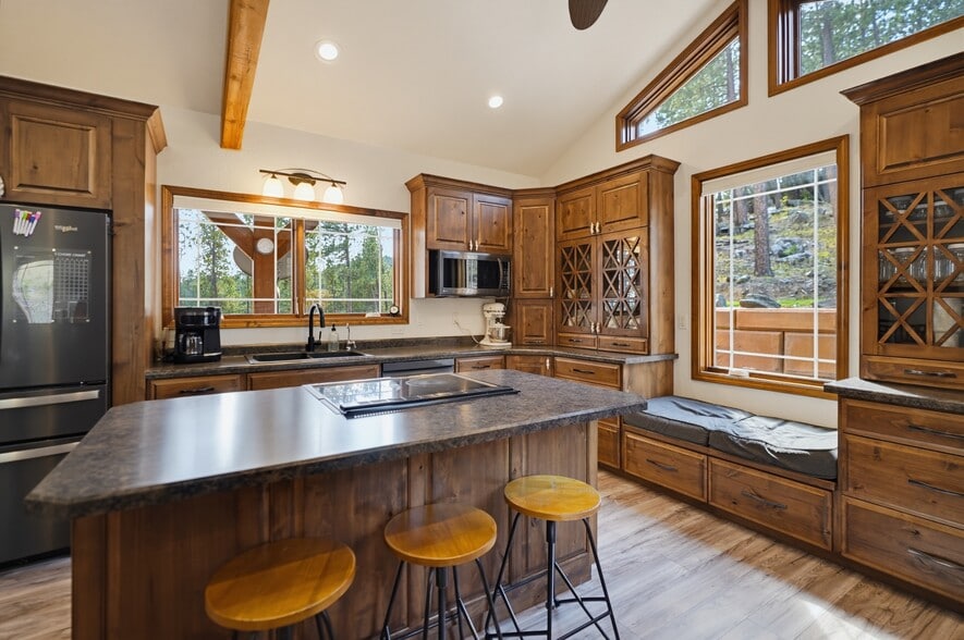 More Photos Of 13310 Silver Mountain Rd, Rapid City Hospitality For Sale