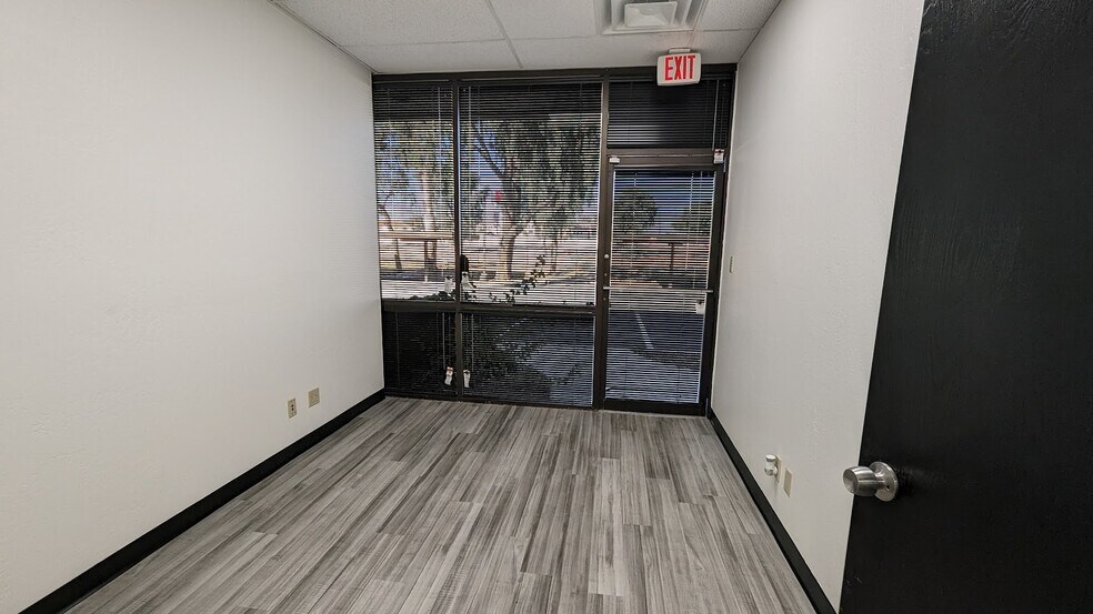 More Photos Of 637 S 48th St, Tempe Unknown For Lease