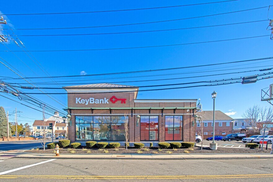 More Photos Of 1761 Post Rd, Fairfield Bank For Sale