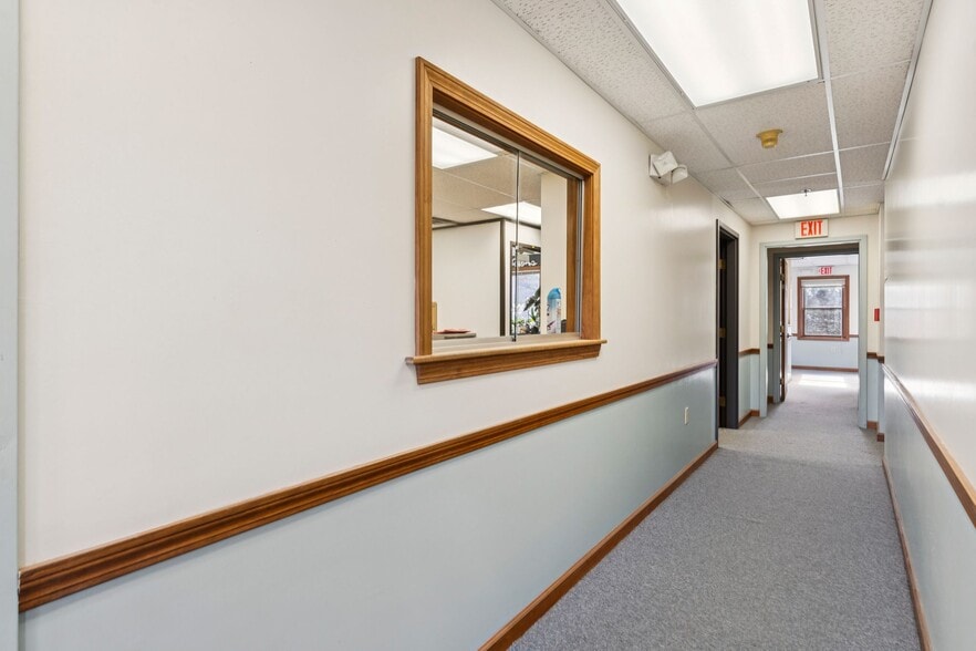 More Photos Of 61 Depot St, White River Junction Office For Sale