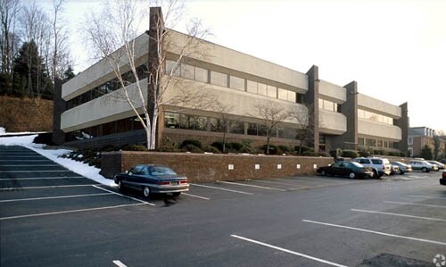 Primary Photo Of 1011 Mumma Rd, Wormleysburg Office For Lease