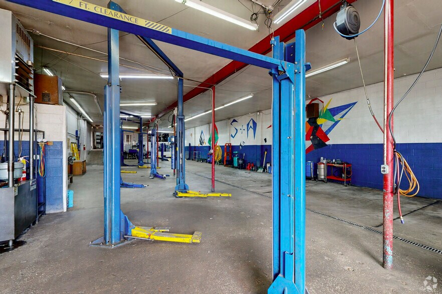 More Photos Of 2755 W Hampden Ave, Englewood Industrial For Sale