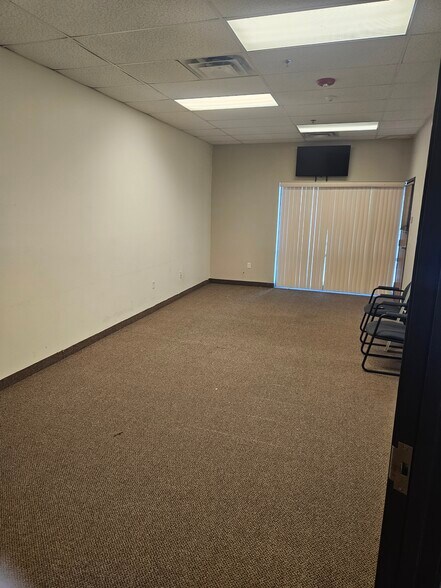 More Photos Of 1733 S Perry St, Castle Rock Warehouse For Lease