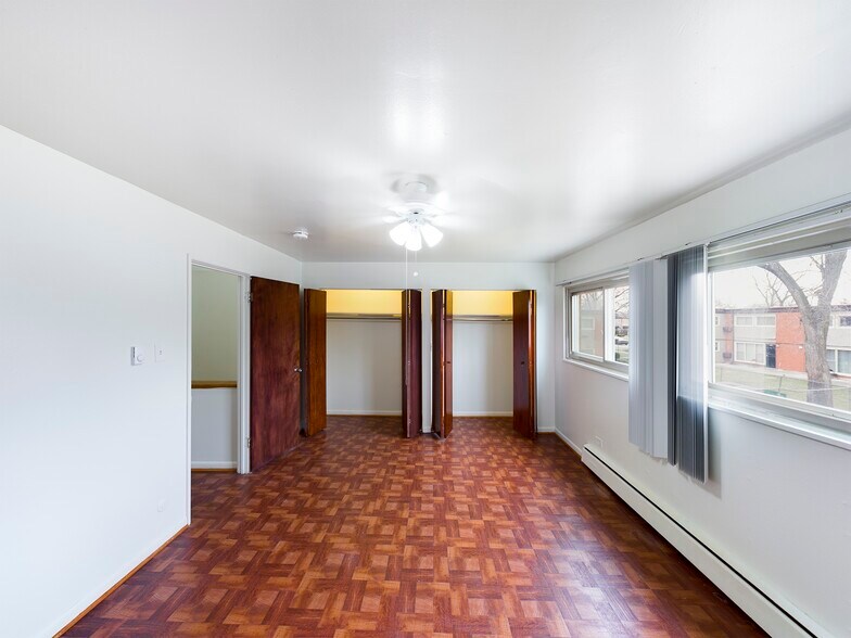 More Photos Of 1450 E 154th Pl, Dolton Apartments For Sale