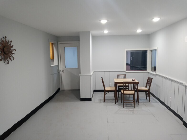 More Photos Of 39-49 Tucker St, Trenton Food Processing For Lease