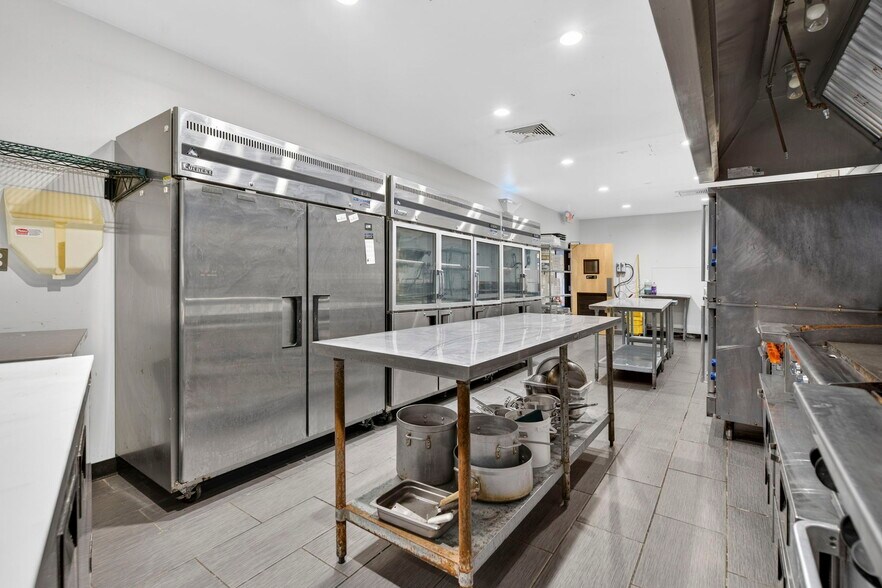 More Photos Of 11669 Lee Hwy, Sperryville Restaurant For Sale