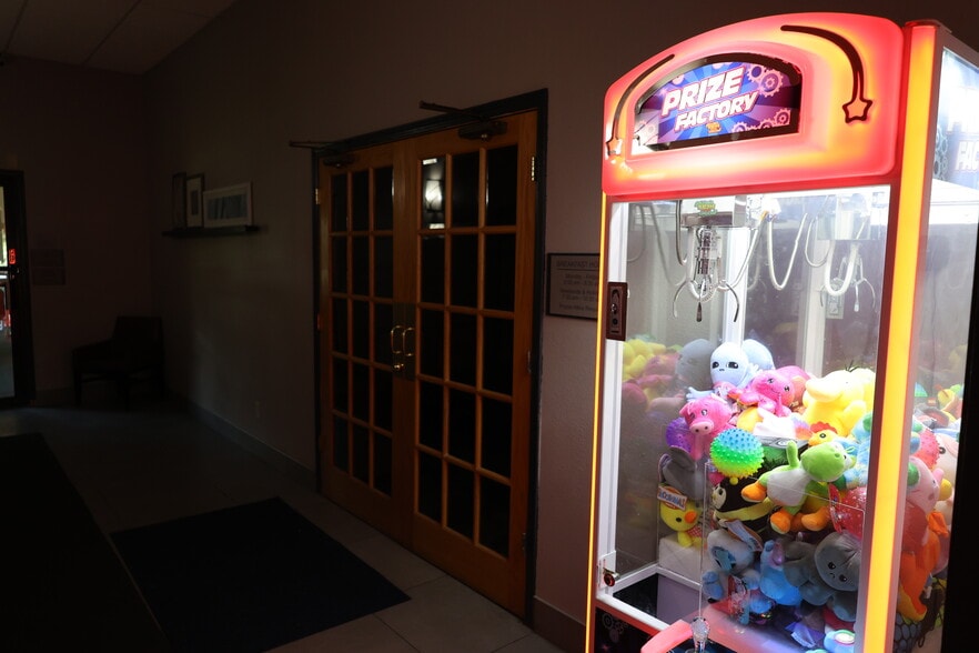 More Photos Of 737 Avon Rd, Sparta Hotel For Sale