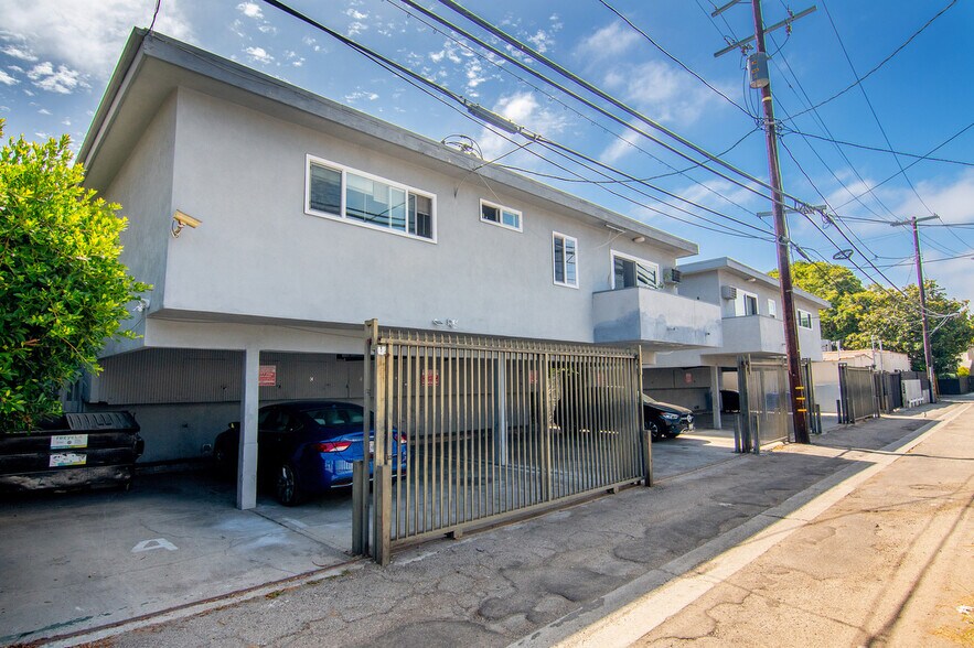 More Photos Of 2023 Preuss Rd, Los Angeles Apartments For Sale