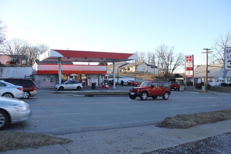 More Photos Of 1105 Main St, Boonville General Retail For Sale