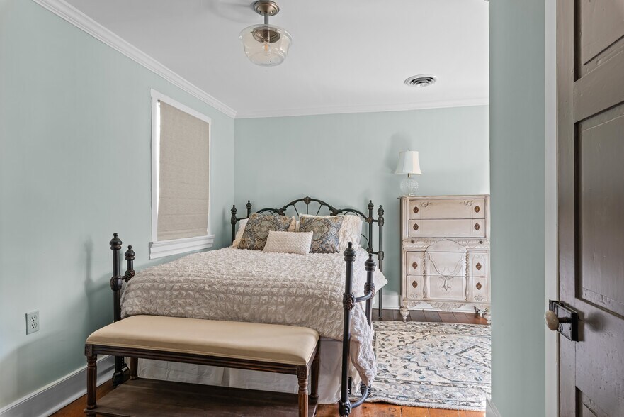 More Photos Of 120 Water St, New Windsor Lodge Meeting Hall For Sale