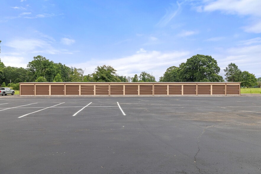 More Photos Of 11070 Highway 20, Florence General Retail For Sale