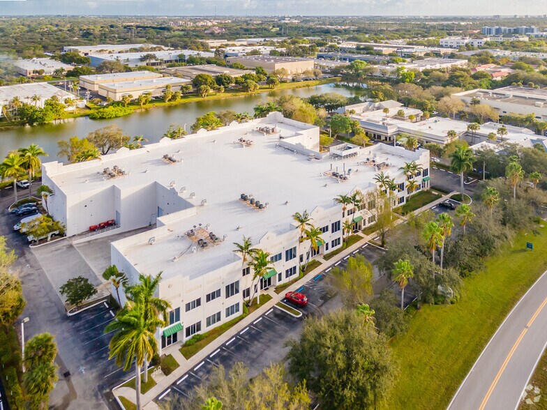 More Photos Of 1141 S Rogers Cir, Boca Raton Distribution For Lease