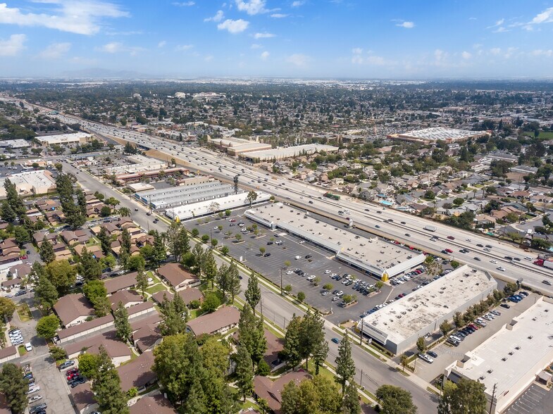 More Photos Of 1348-1438 W 7th St, Upland Unknown For Lease