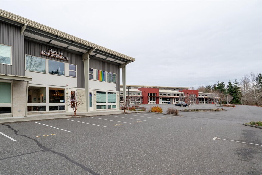 More Photos Of 905 Squalicum Way, Bellingham Flex For Sale