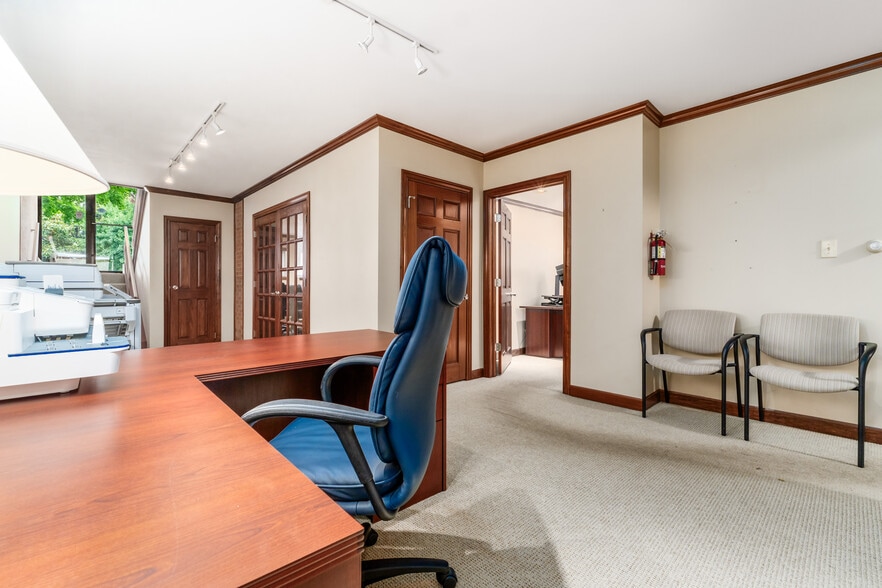 More Photos Of 53 W 3rd Ave, Columbus Office For Sale