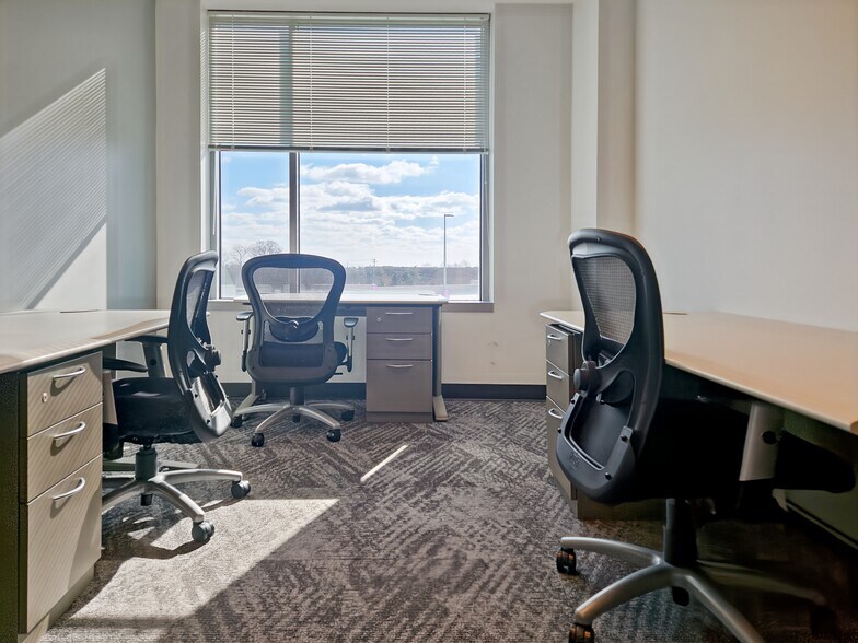 More Photos Of 9711 Washingtonian Blvd, Gaithersburg Coworking Space