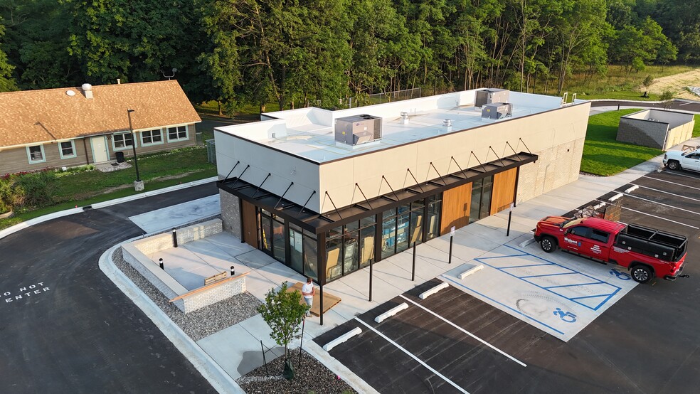 More Photos Of 200 Parkdale Ave, Manistee Fast Food For Sale