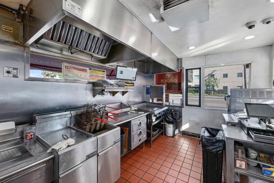 More Photos Of 8213 Broadway, Lemon Grove Fast Food For Sale