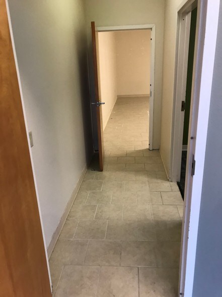 More Photos Of 3001 Ormond Blvd, Destrehan Storefront Retail Office For Lease