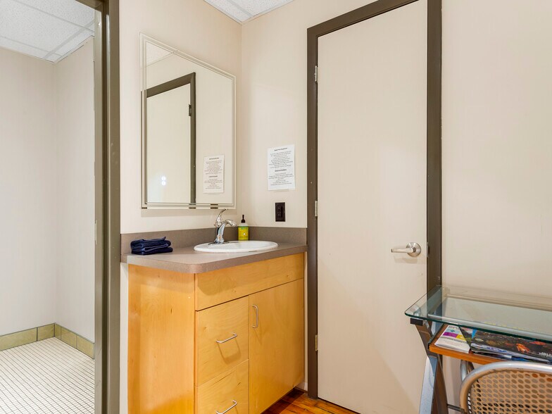 More Photos Of 39 N Lexington Ave, Asheville Storefront Retail Office For Sale