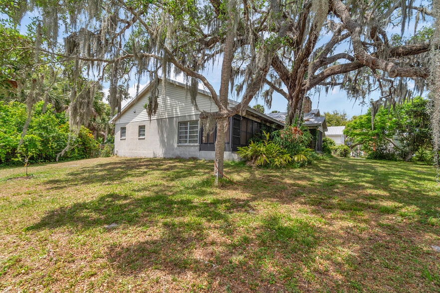 More Photos Of 625 E Melbourne Ave, Melbourne Land For Sale