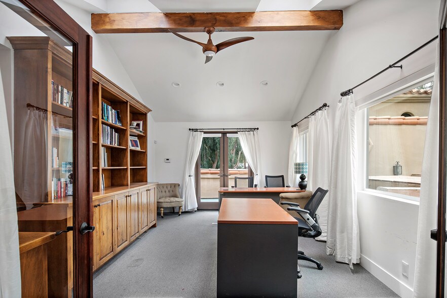 More Photos Of 51370 Avenida Bermudas, La Quinta Office Residential For Sale