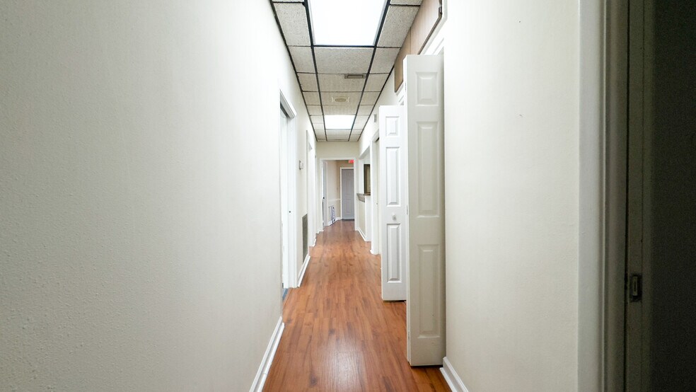 More Photos Of 3612 5th Ave N, Saint Petersburg Office Residential For Lease