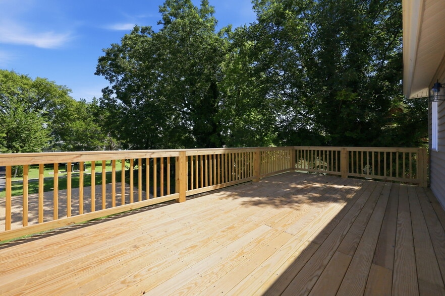 More Photos Of 112 Buckroe Ave, Hampton Storefront Retail Residential For Sale