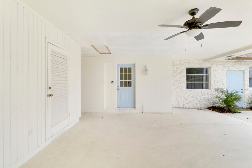 More Photos Of 1426 N Federal Hwy, Lake Worth Beach Office Residential For Lease