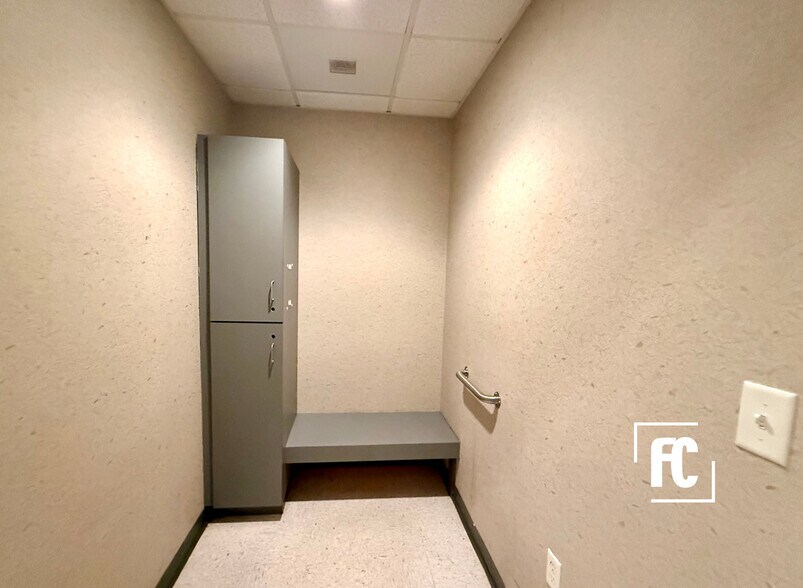 More Photos Of 835 SE Osceola St, Stuart Office Residential For Sale